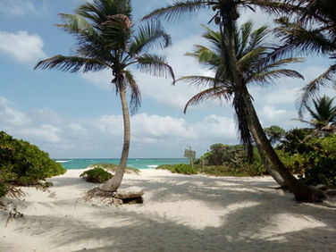 PLAYA PUBLICA XCACEL.jpg