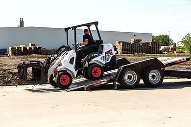 bobcat-l23-trailering
