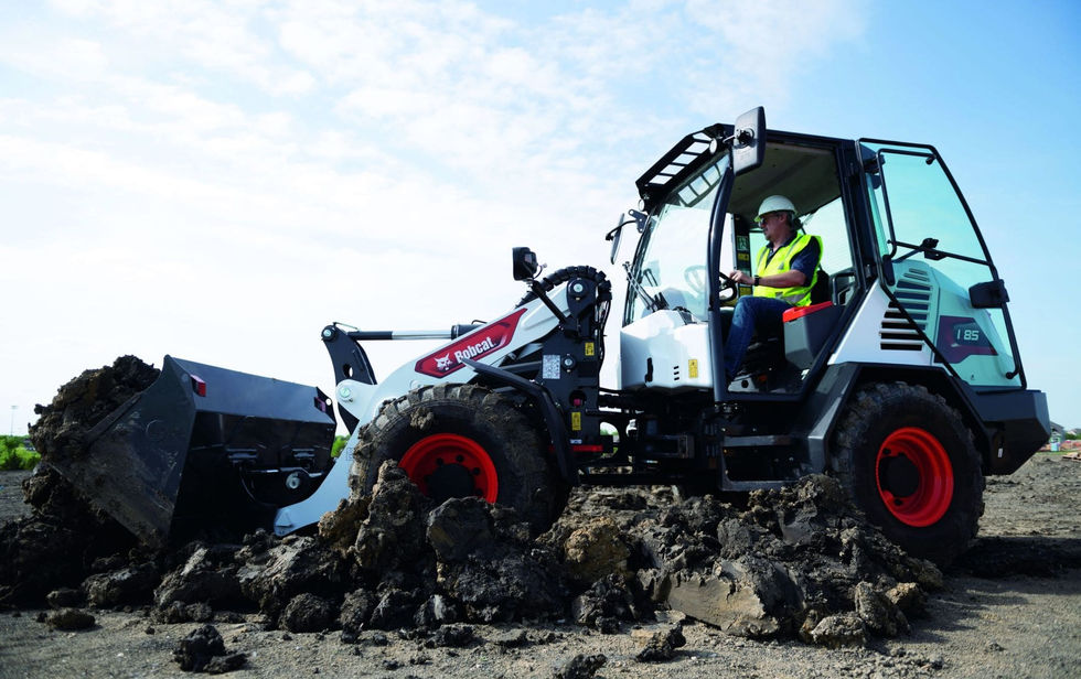 bobcat-l85-bucket-dsc2884-21d3-min-min.jpg