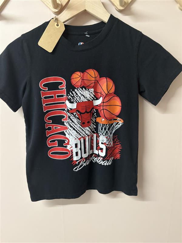 Black Chicago Bulls T-shirt