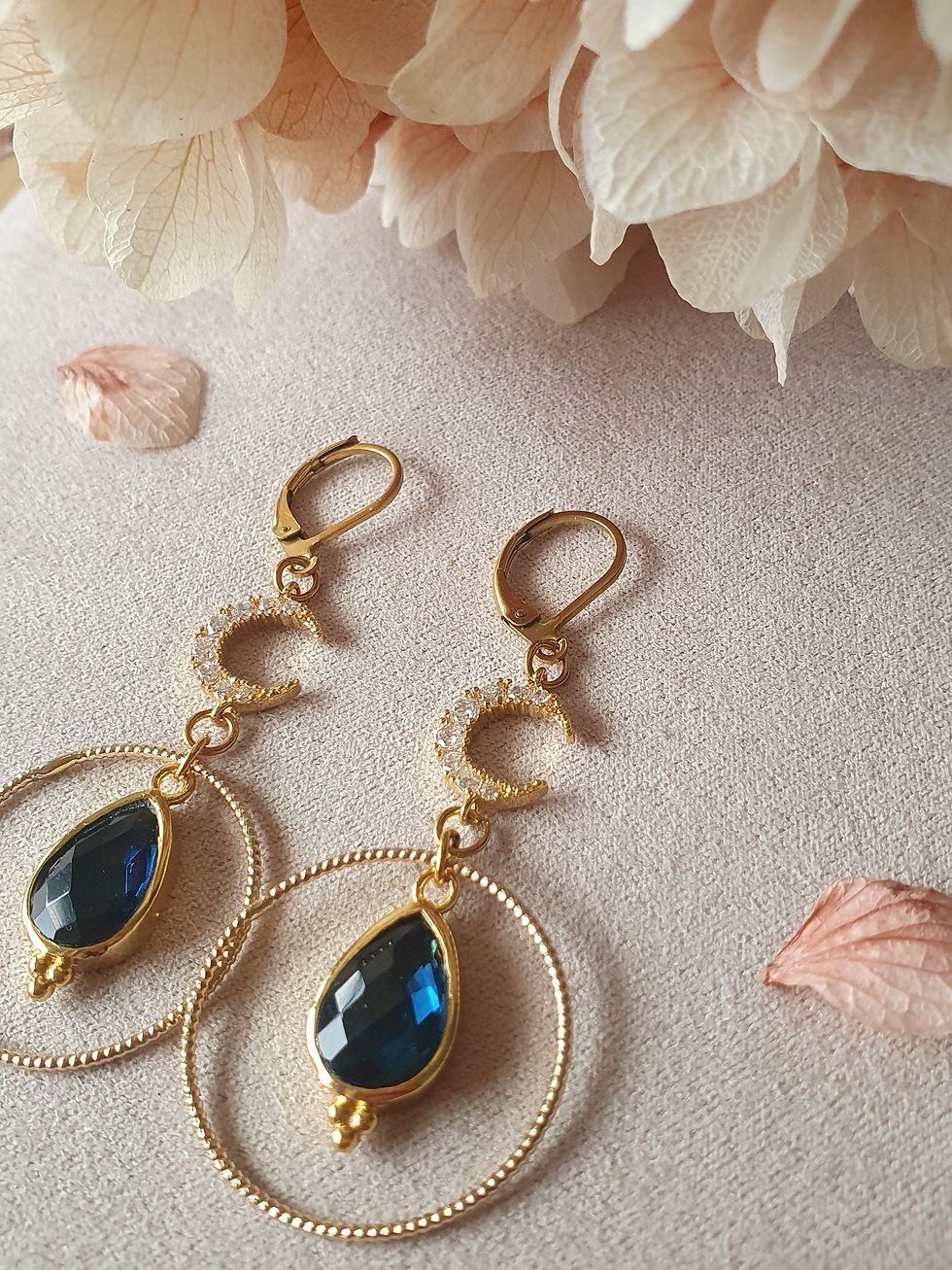 Miniature : Boucles Cycle de lune / 3 pierres fines