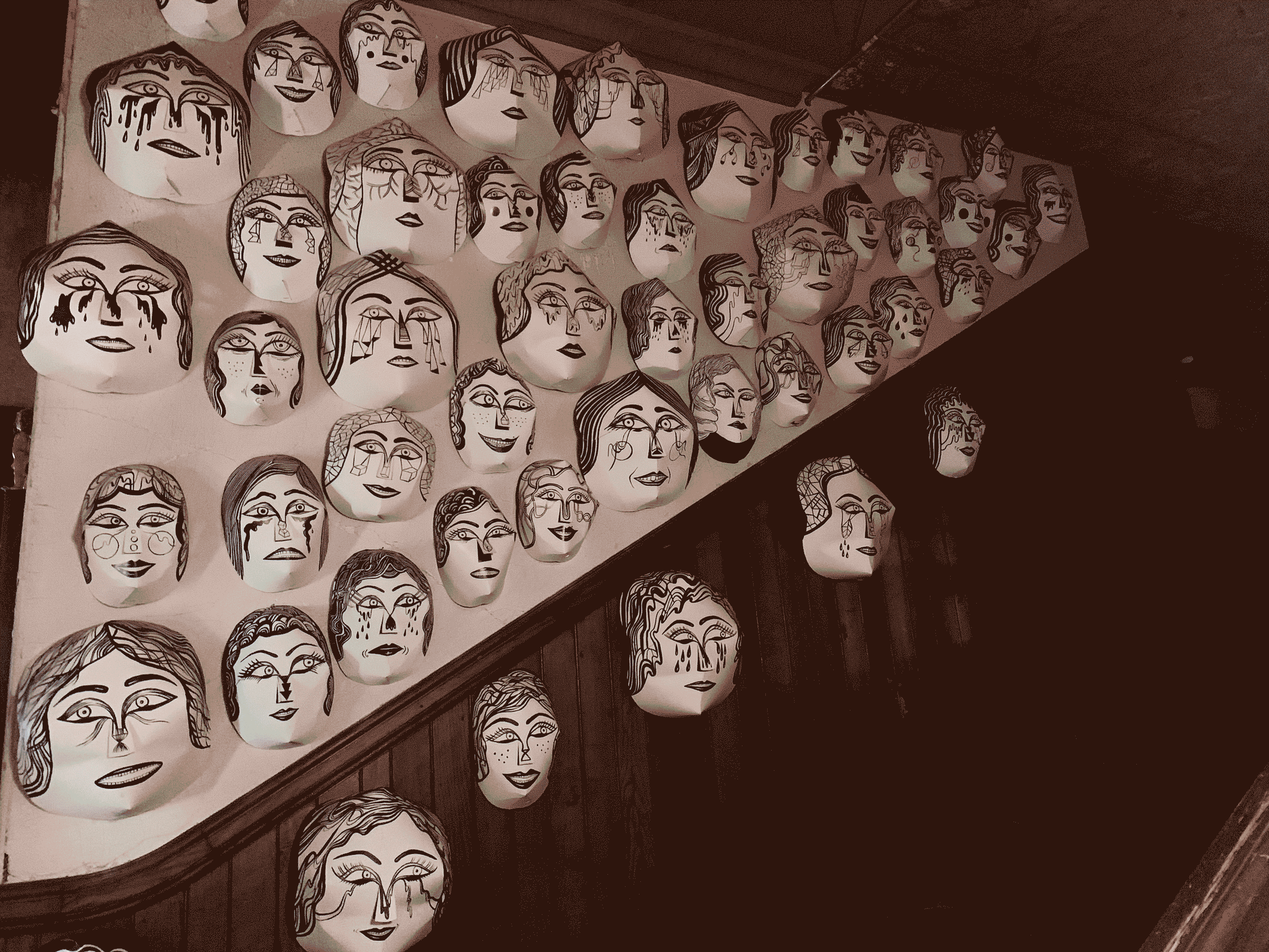 mask-wall.gif