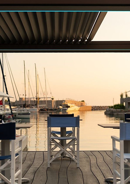 pratic brera S Lamellendach geoeffnet.JP