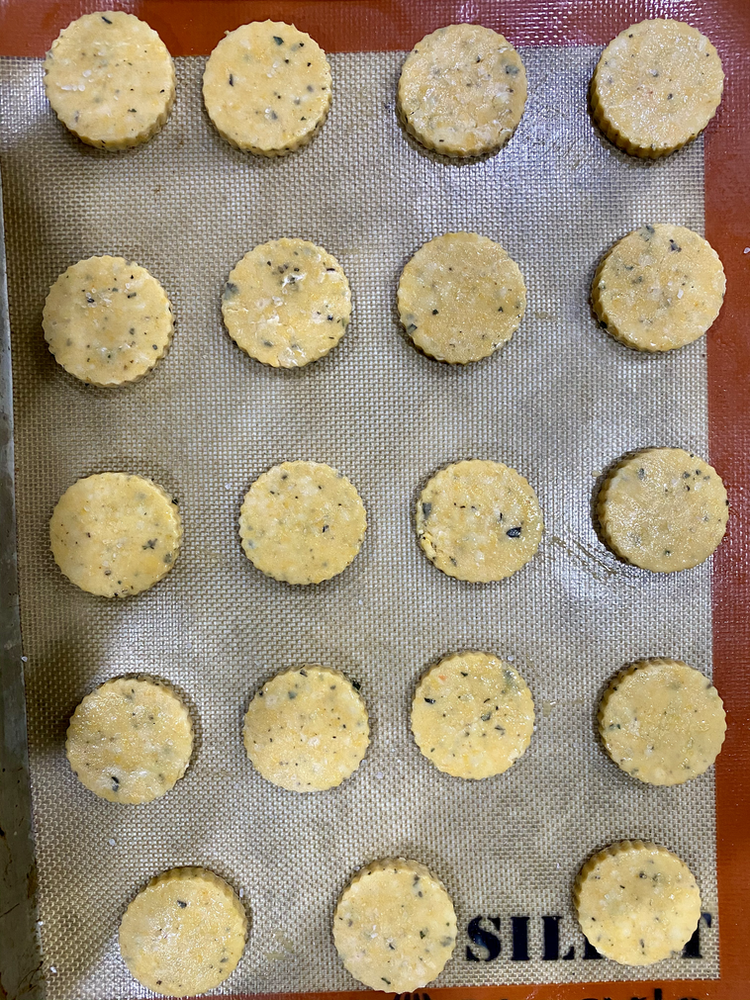 Cheddar Rosemary Crackers