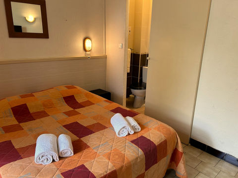 Doppelzimmer mit Terrasse, Hotel Le Bon Accueil Porto Ota, Korsika