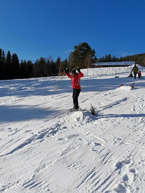 Tjuvstart med Åkre Vel's vinterleker