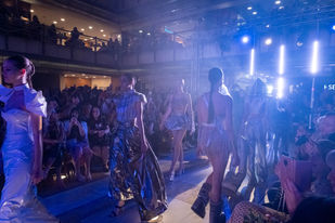 Το Interstellar 360 Fashion Show που έγινε talk of the town