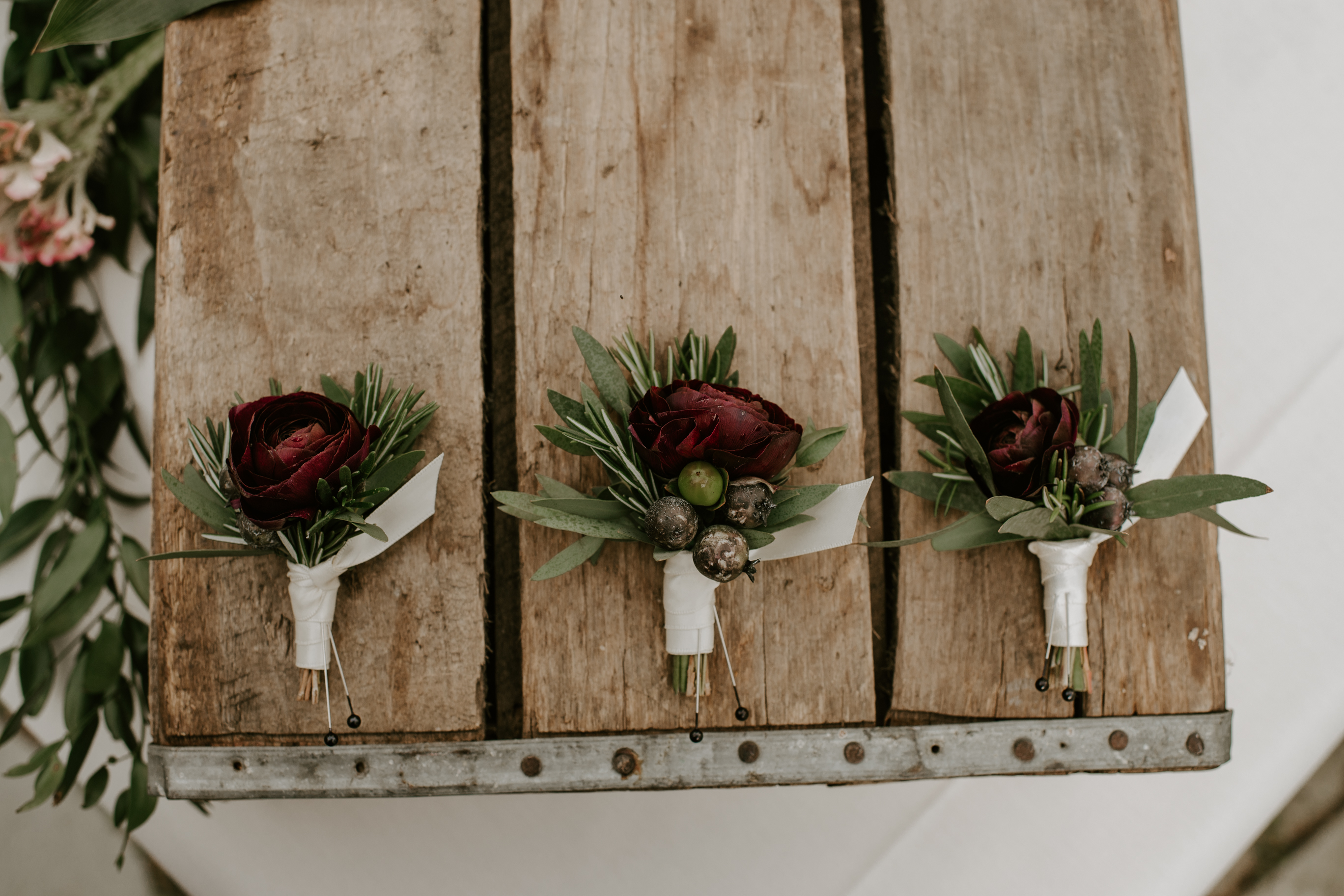 boutonniere hardy farm