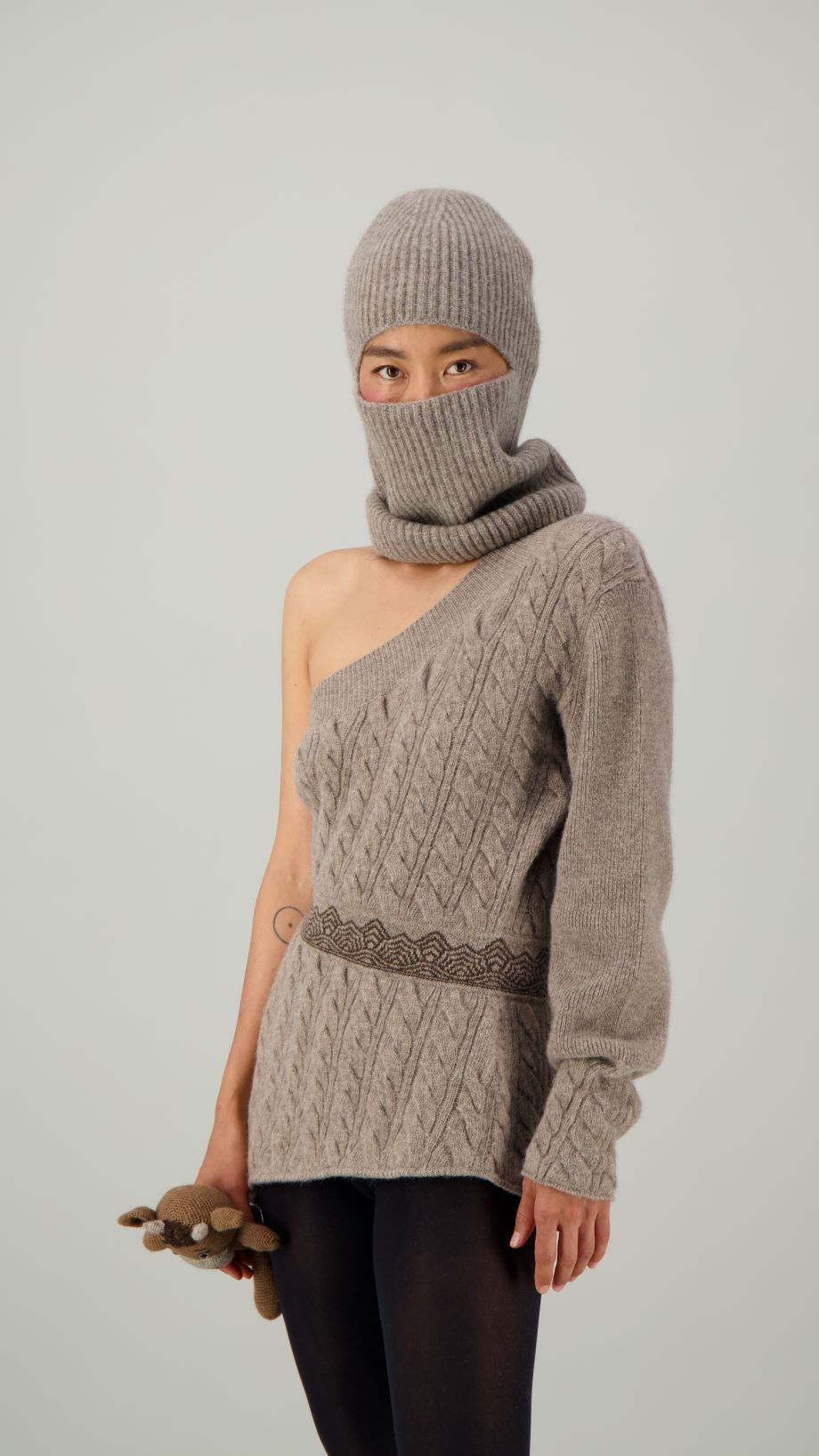 Miniature : Cagoule  en bonnet "PLEINE LUNE", 100% yakshmere