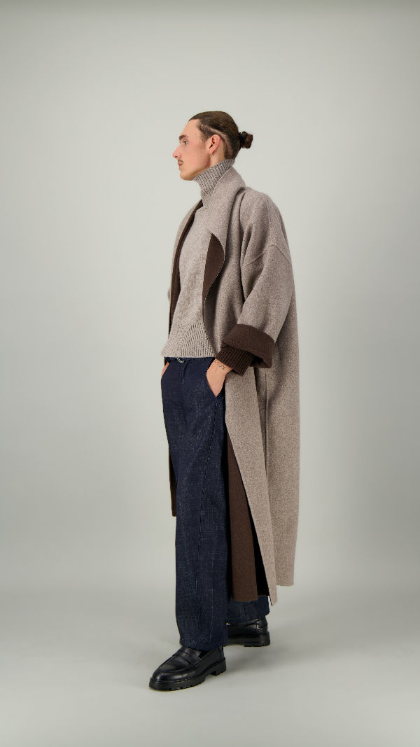 Miniature : Manteau "Ulguii" oversize enveloppant, 100% yakshmere