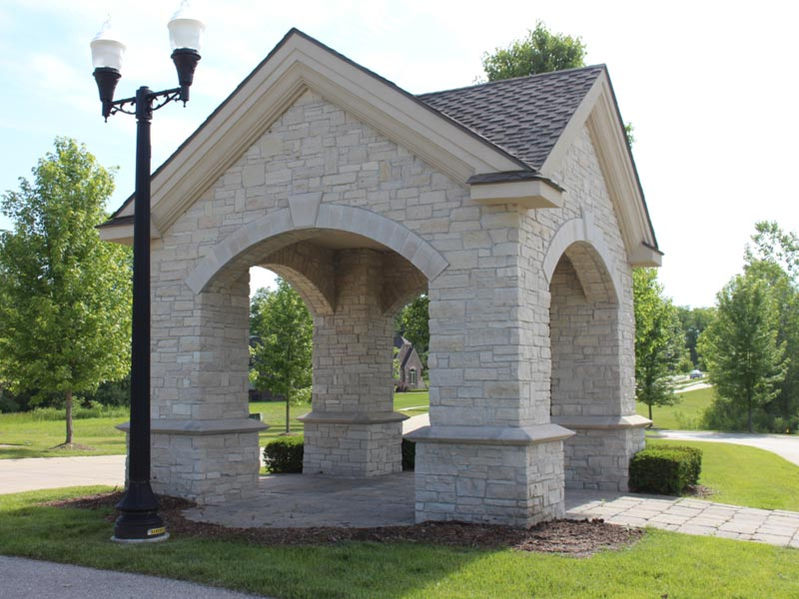 locations_orchards_entrance.jpeg