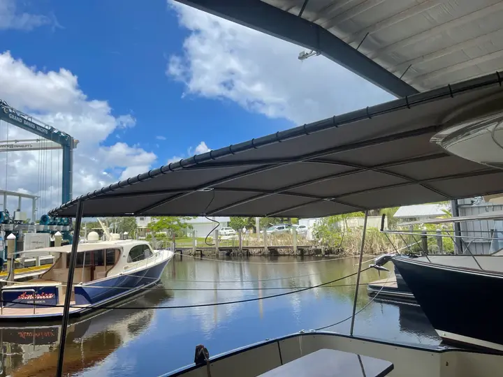 bimini top
