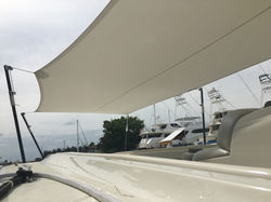 Center console boat shade system