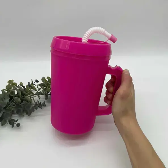Thumbnail: Retro Mega Cups
