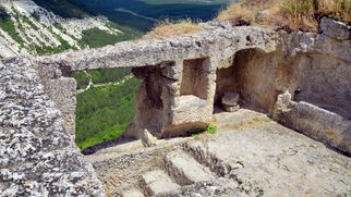 Средневековый город-крепость Чуфут-Кале. Крепость крымской принцессы