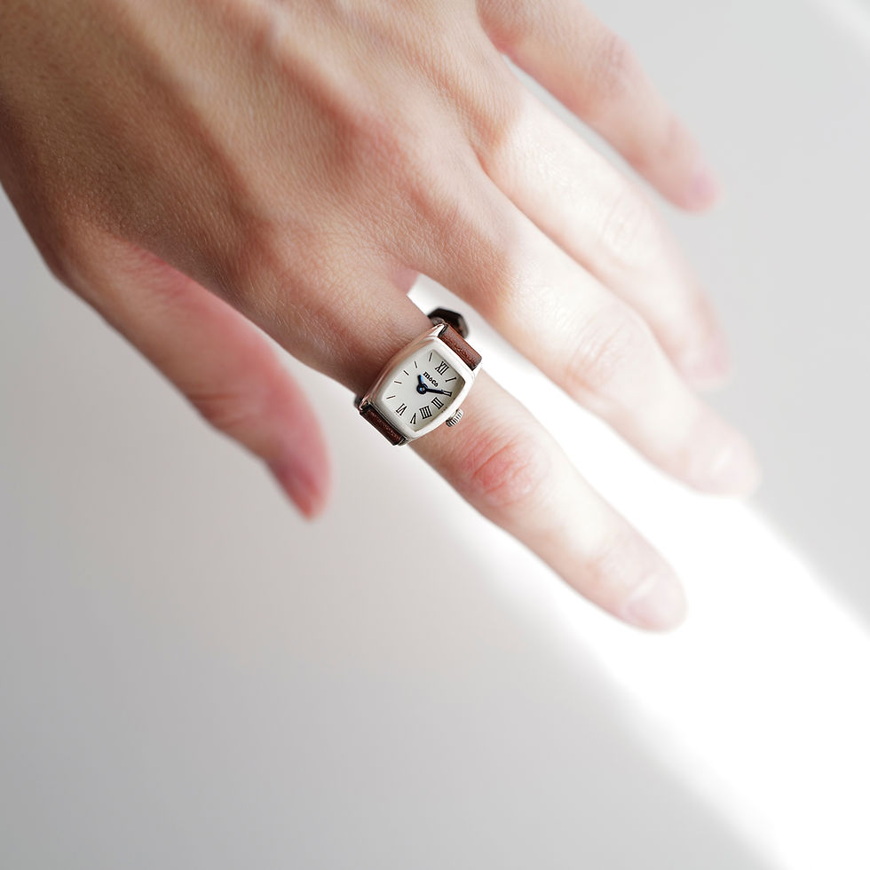 Thumbnail: Pair-Tonneau Leather