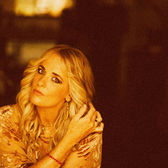 "I'm more confident in myself as a woman and what I want to say as an artist" Elles Bailey on her new album, artistic growth and reclaiming her story