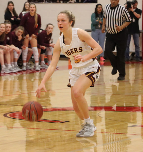 TIGERS RECEIVE DISTRICT BASKETBALL HONORS