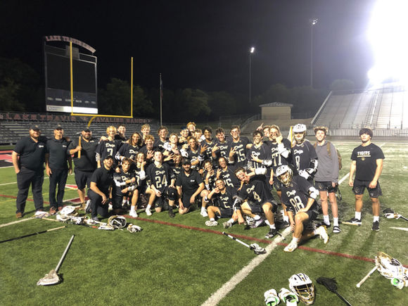 SEASONS CONCLUDE FOR BOTH DSHS BOYS' AND GIRLS' LACROSSE TEAMS