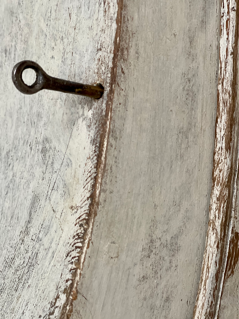 Thumbnail: Grey Gustavian Mora