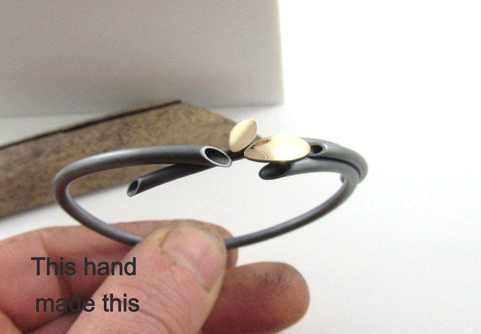 Thumbnail: Gold leaves Black Bamboo bangle