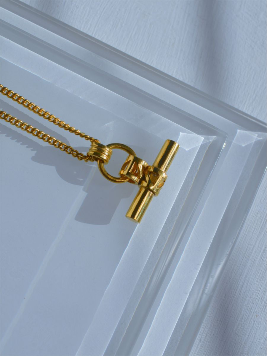 Thumbnail: chunky gold jewellery