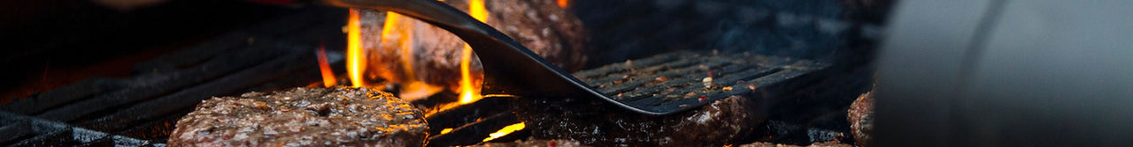 Hamburgers in Grill
