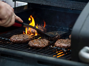 Hamburgers in Grill