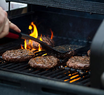 Hamburgers in Grill