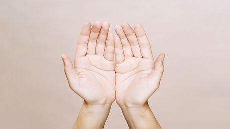 Exhibición de manos abiertas