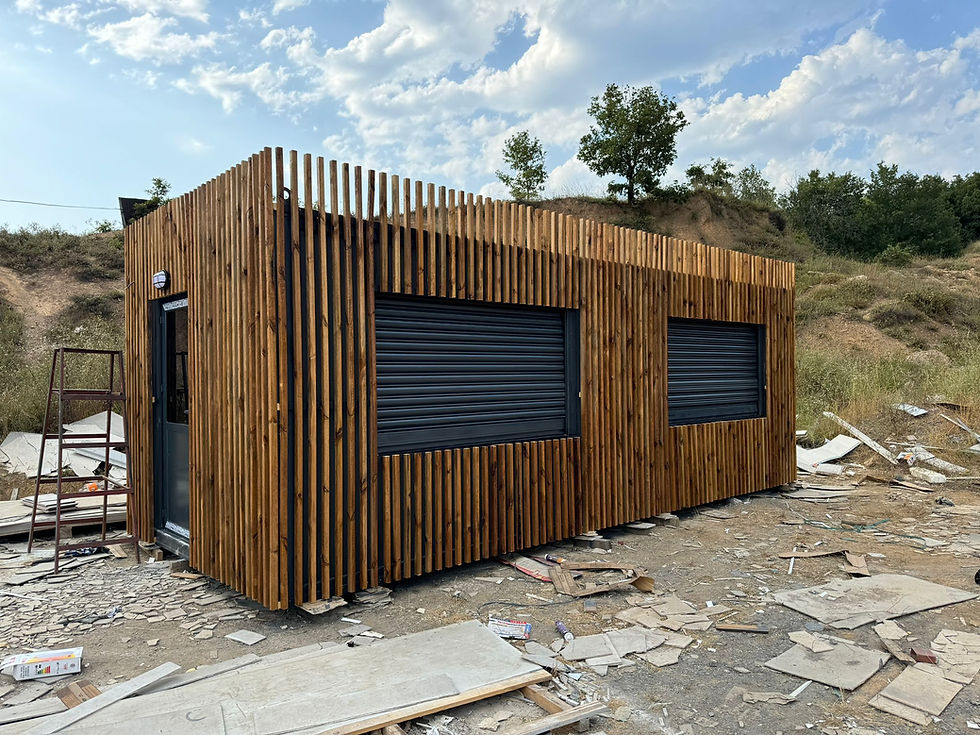 Pergole kaplama kafe konteyner – Onay Steel and Design üretimi, modern ve şık tasarım.