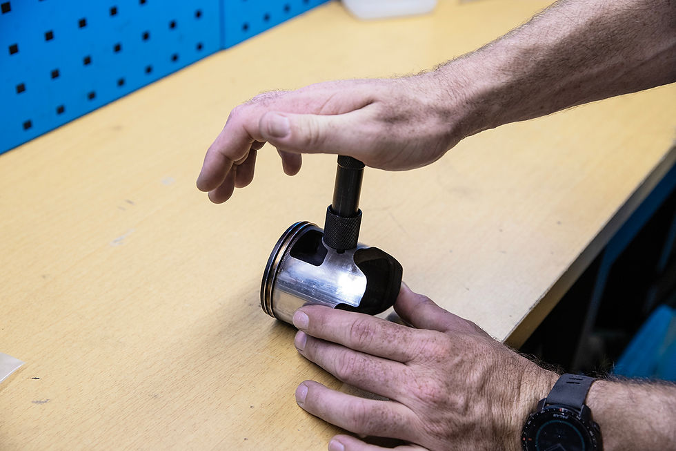 Miniaturbild: X-GRIP Kolbenclip Tool
