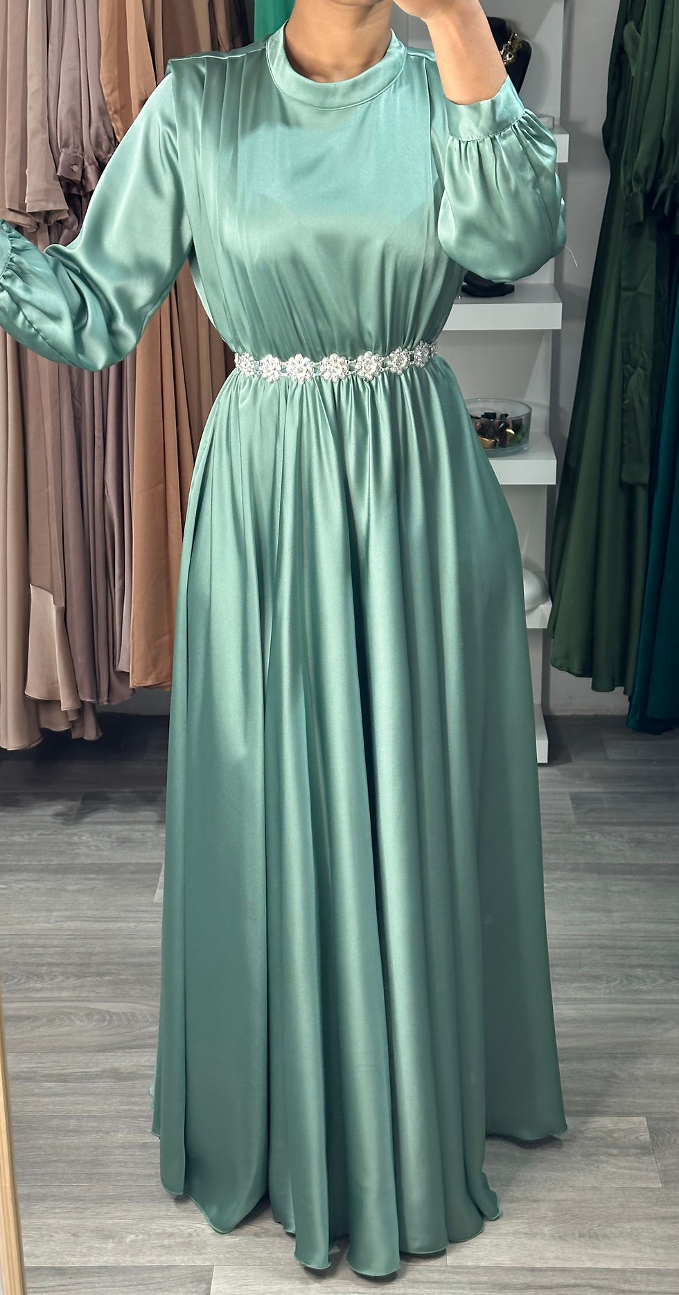 Thumbnail: Robe Beyrouth verte d’eau 