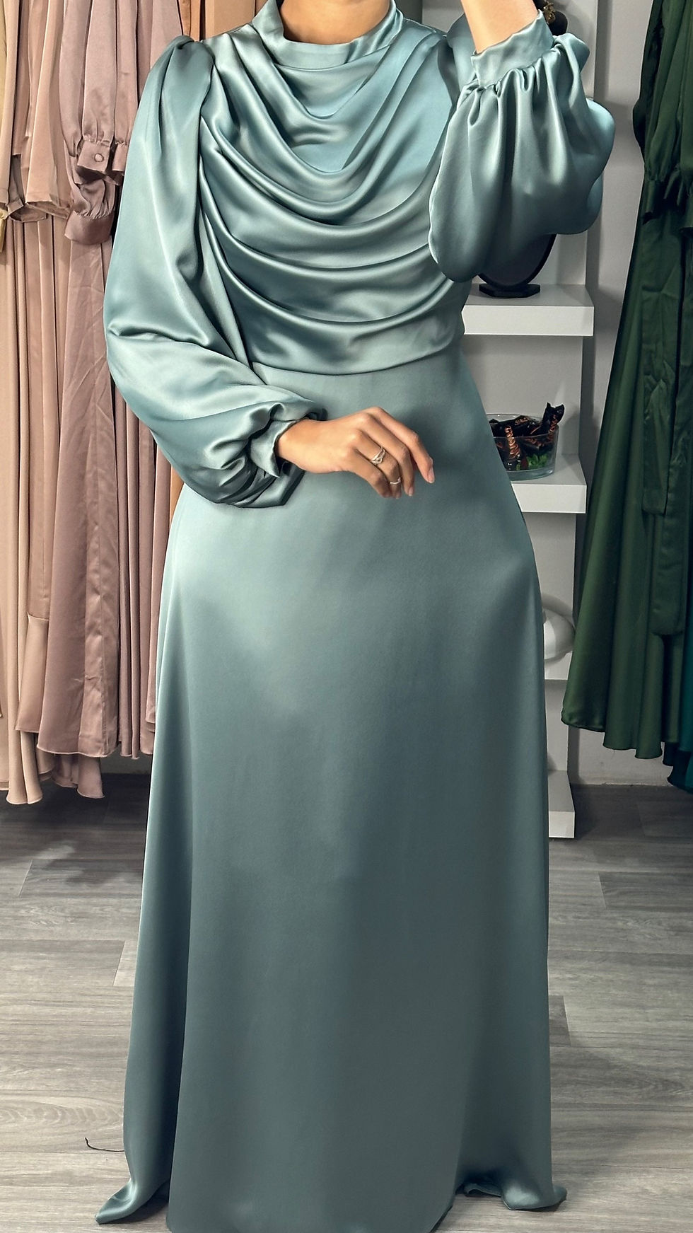 Miniatura: Robe Bella vert d’eau 