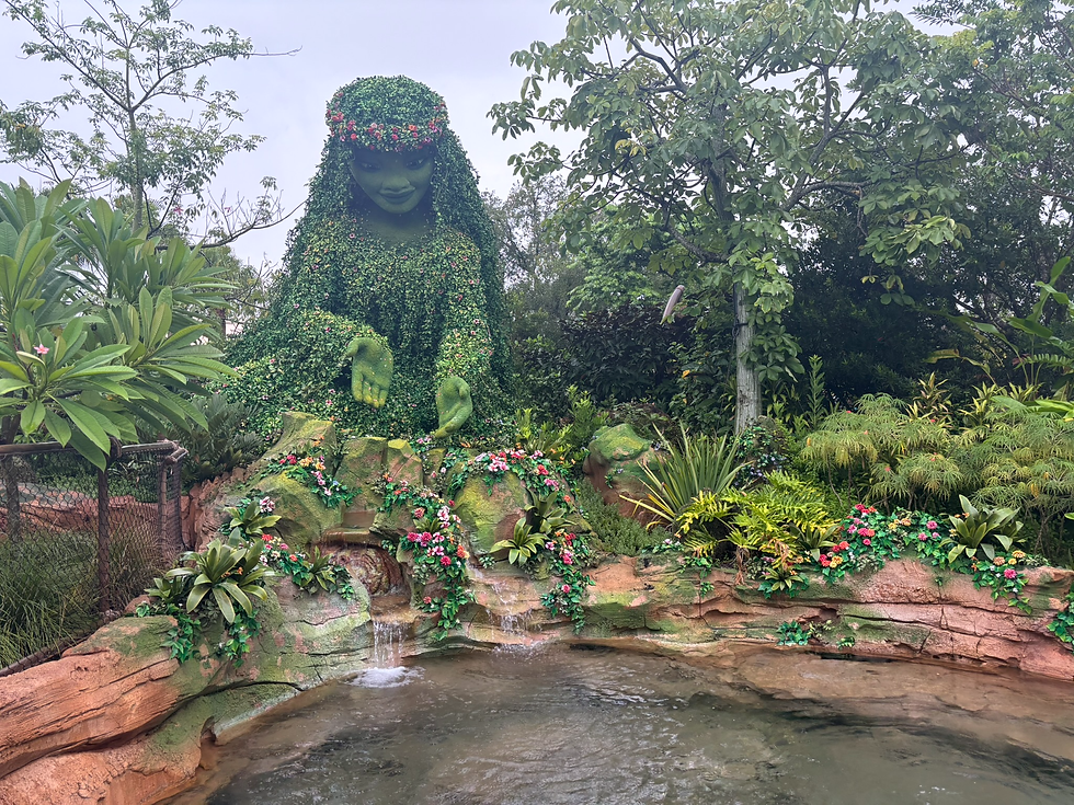 It's a neat little attraction, I wouldn't say its worth a wait though