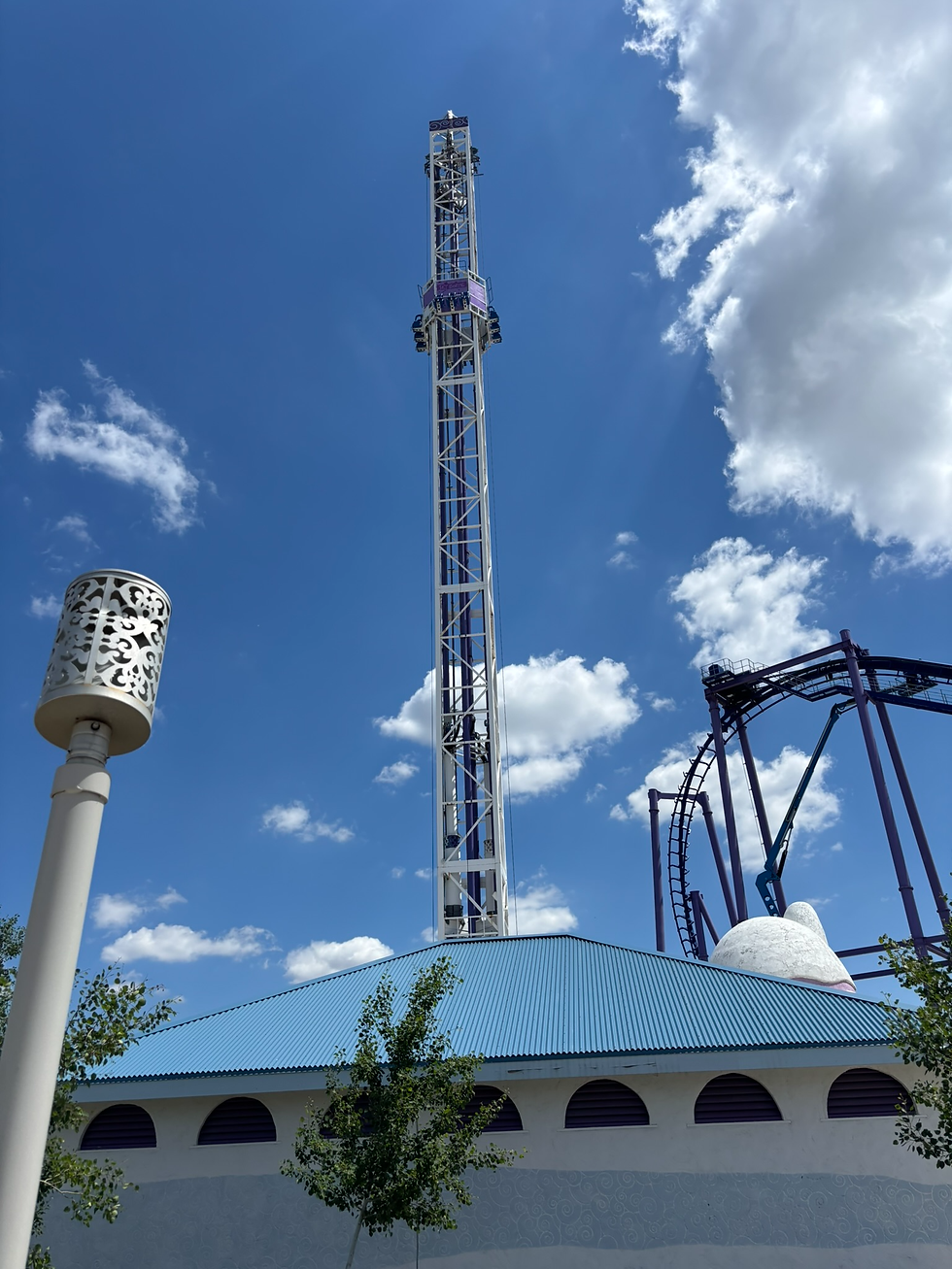 The Drop Tower was testing, but it didnt open when we were there