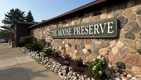 Rustic Dining At The Moose Preserve