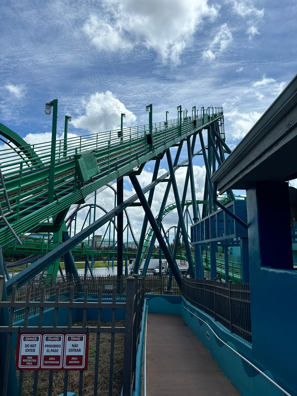 Kraken is a floorless rollercoaster that has 7 Inversions