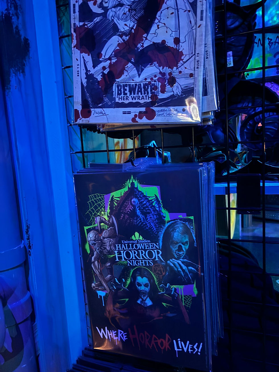I love these posters, perfect for holiday decor. I may get some for my Halloween overlay of my Tiki Bar at home
