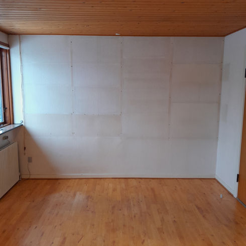 Teakreoler og tæppe fjernet fra dødsbo