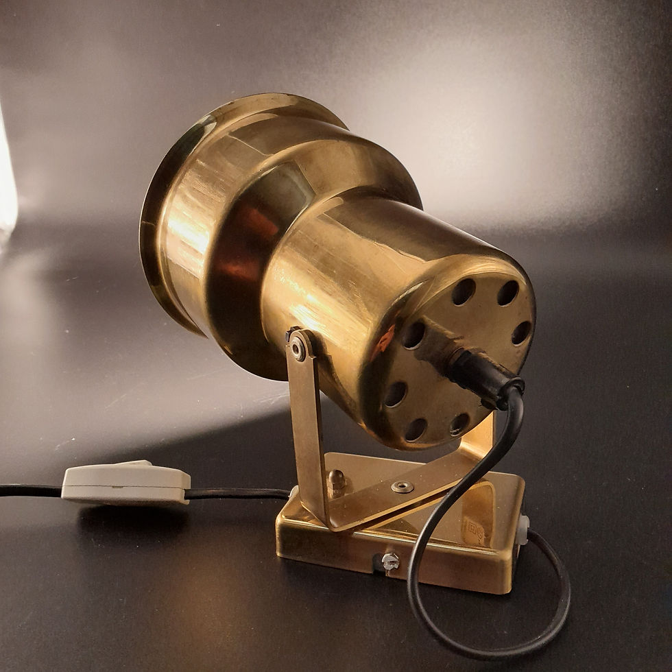 Miniaturebillede: Væglampe i messing fra Abo Randers