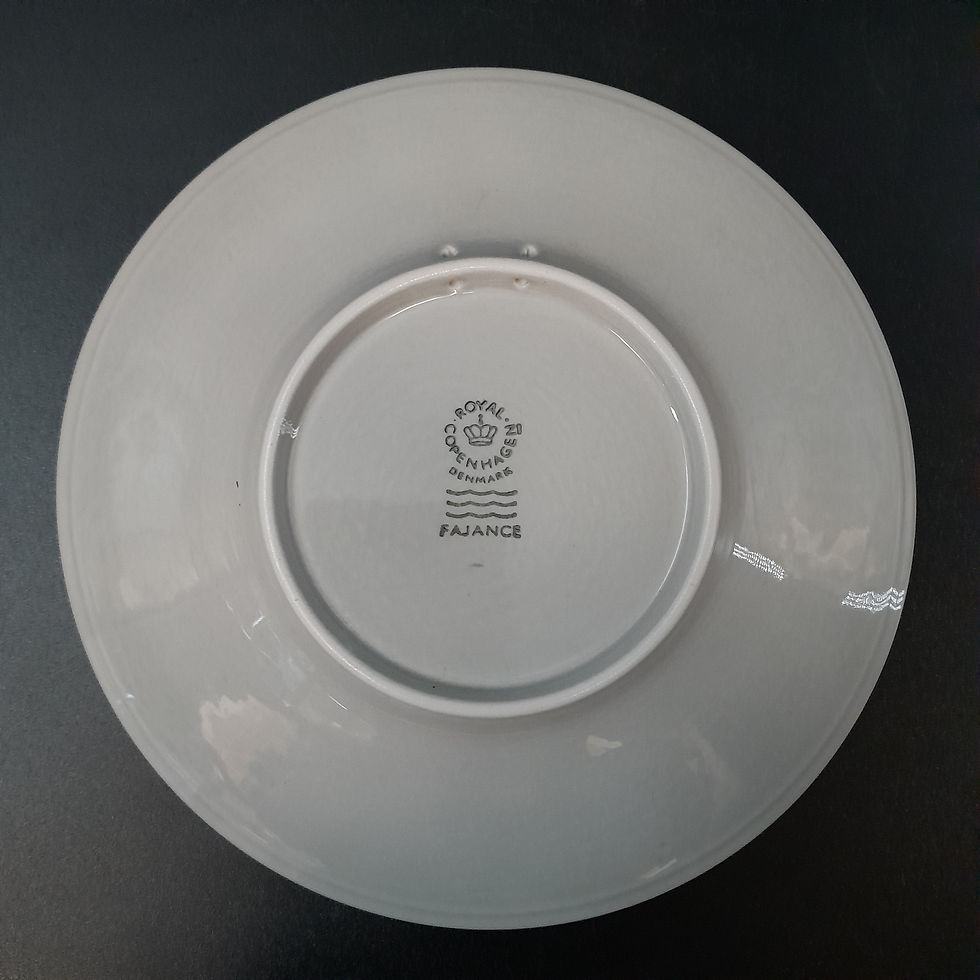 Søværnets juleplatte 1984, Førsteundervandsbåd 1909 Royal Copenhagen