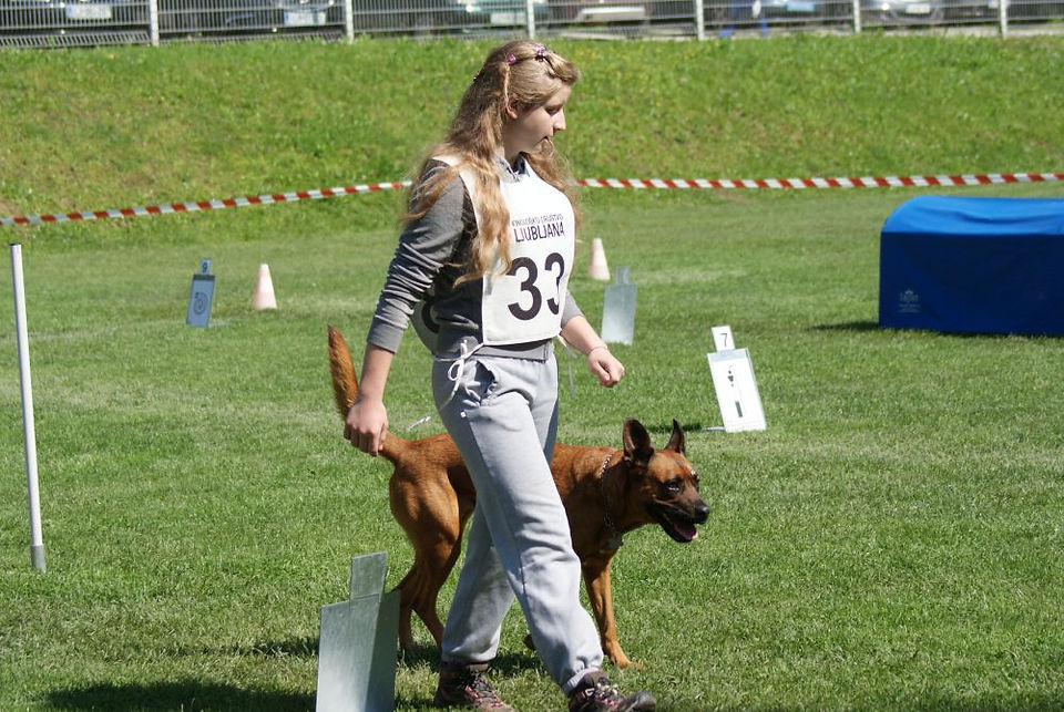 Sara in Taja