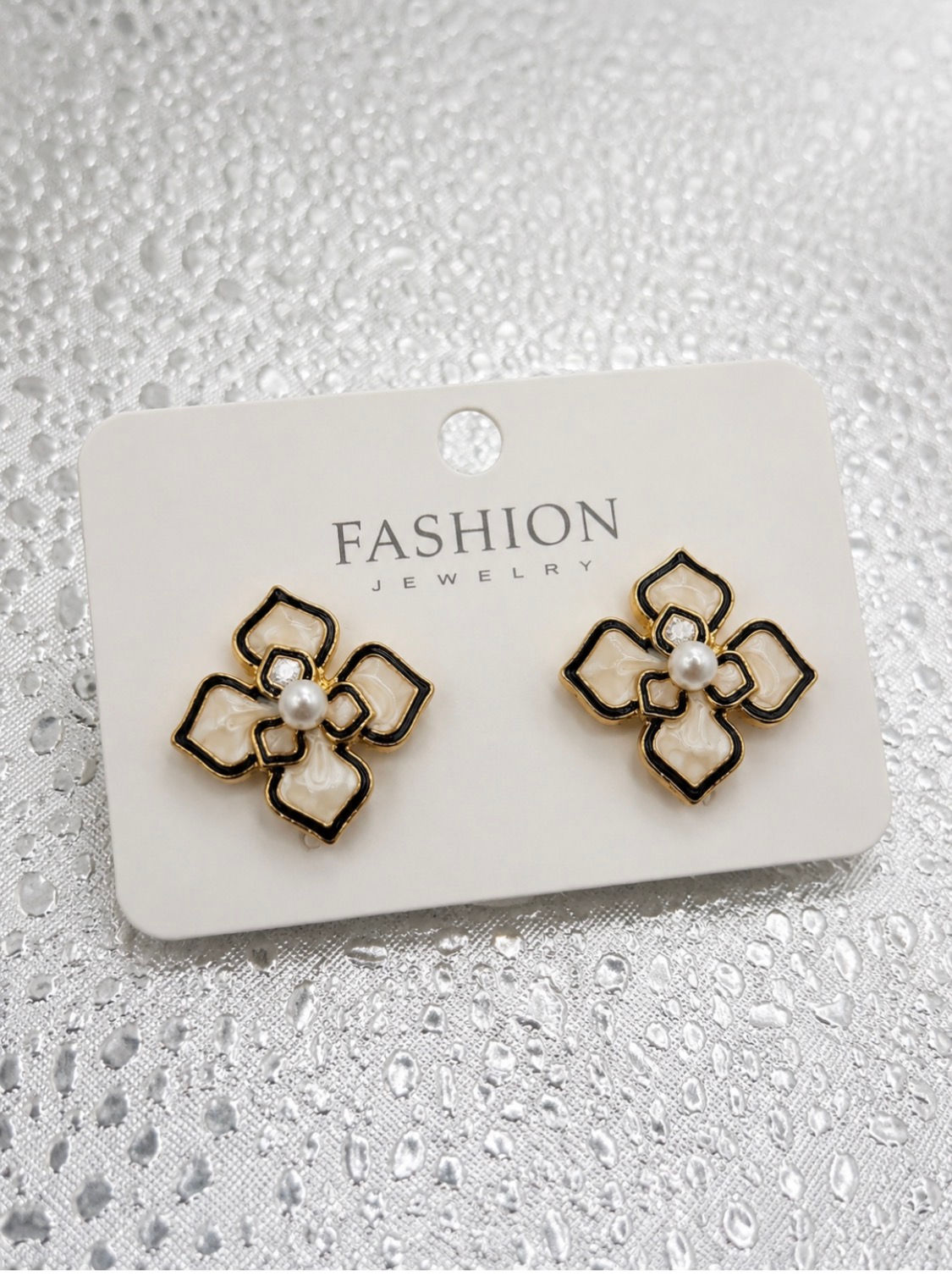 Pearl Luxe Blossom