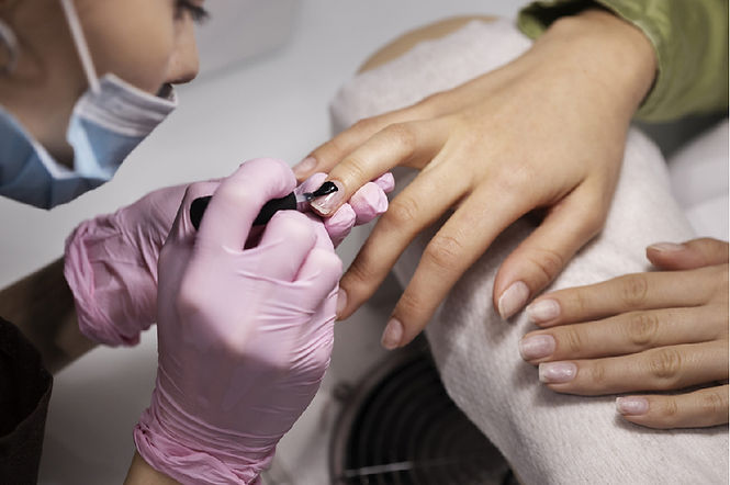 manicure-01.jpg
