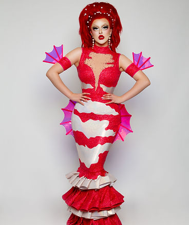 Dakota Web_edited - - Trusted performer of Syd Showgirls