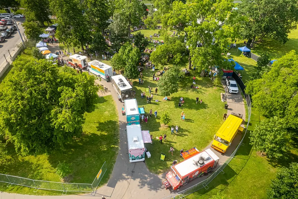 Food Trucks in Cenntinial Park in Nashville