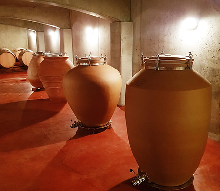Vasijas y tinajas para crianza