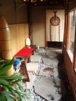 PB090044