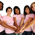 Femmes soutenant la sensibilisation